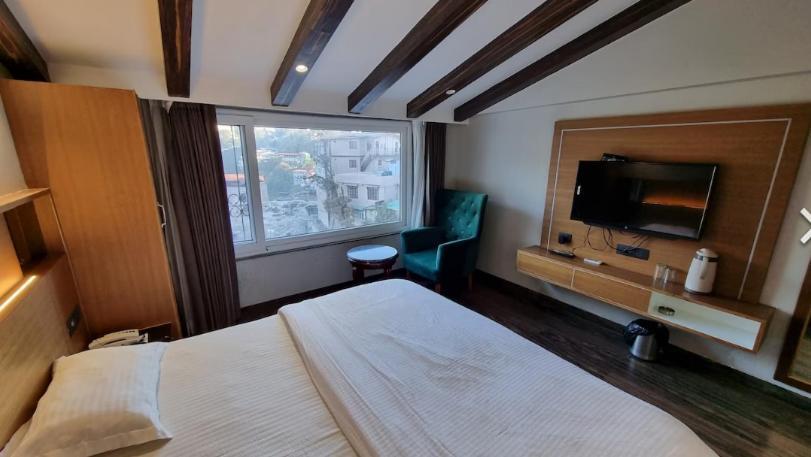 Deep Hotel Mussoorie Exterior photo