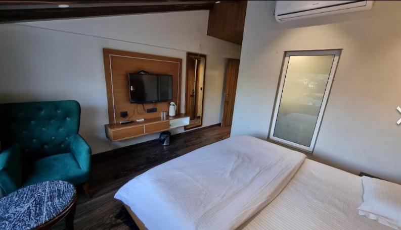 Deep Hotel Mussoorie Exterior photo